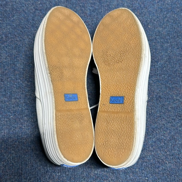 Keds 1” platform tennis sneakers. - Picture 3 of 4
